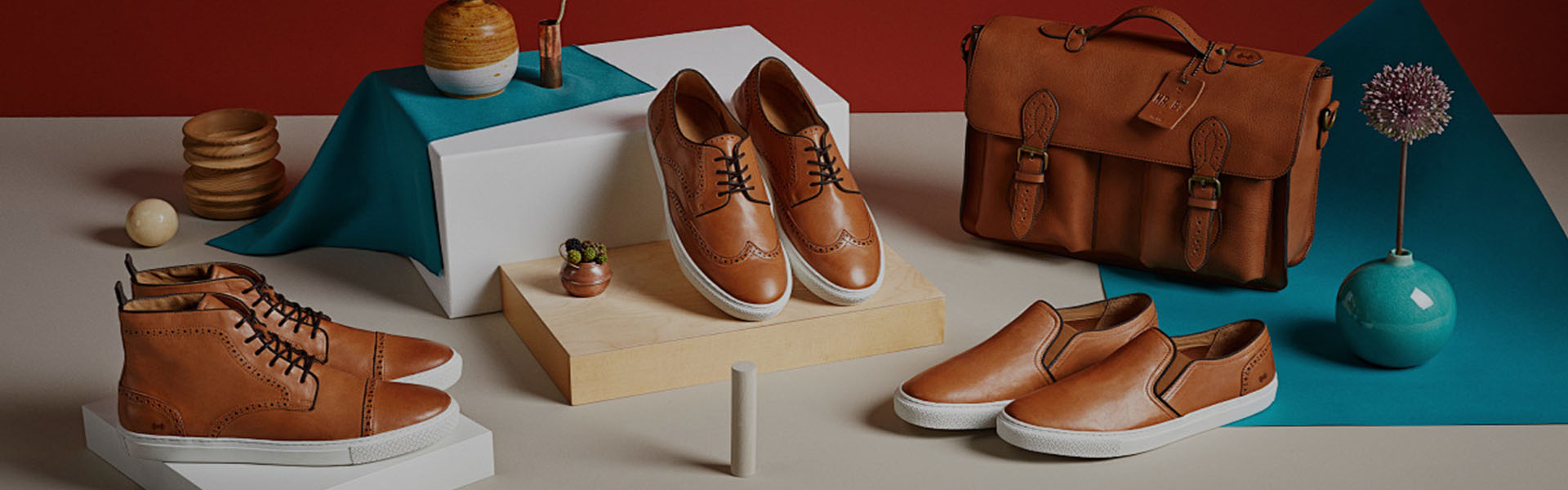 A reliable wholesaler of second-hand denim shoes- Directly shipped from the Chinese factory